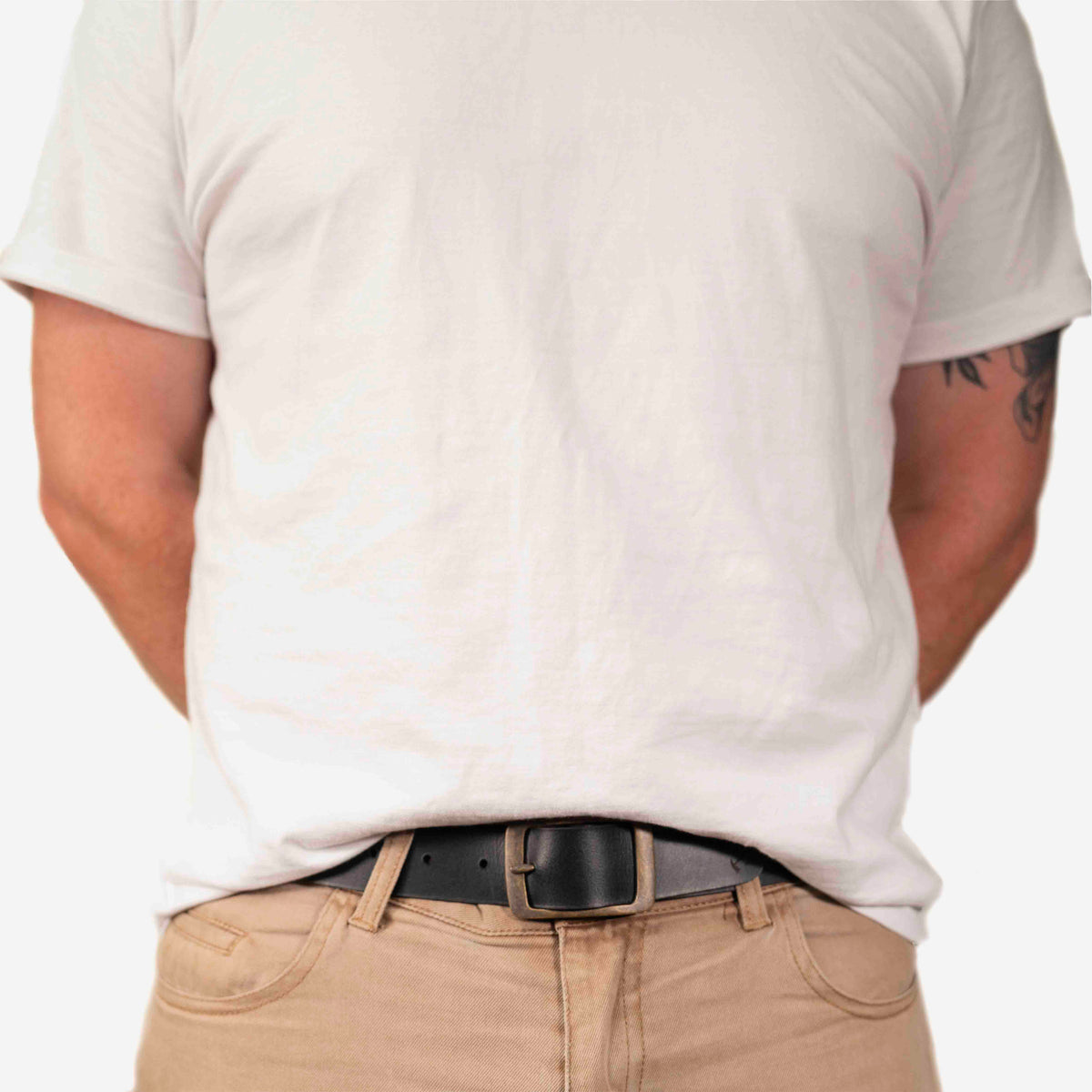 https://cdn.shopify.com/s/files/1/0746/9767/0945/files/BlackBelt.jpg?v=1713338451