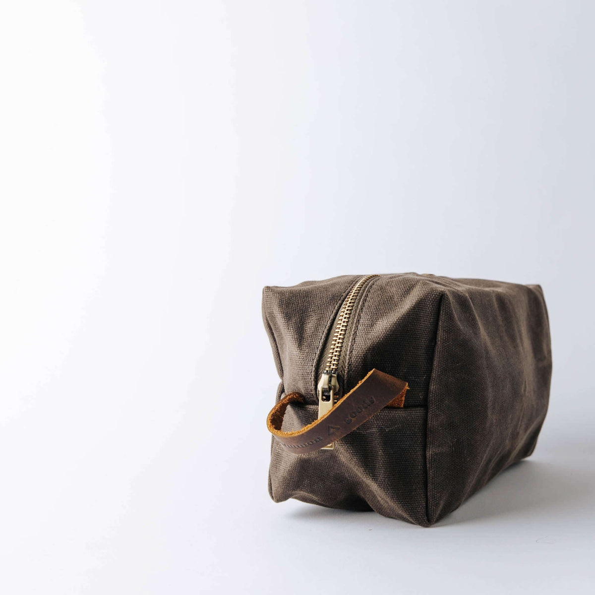 https://cdn.shopify.com/s/files/1/0018/4706/6660/products/DoppKit-1.jpg?v=1754820753
