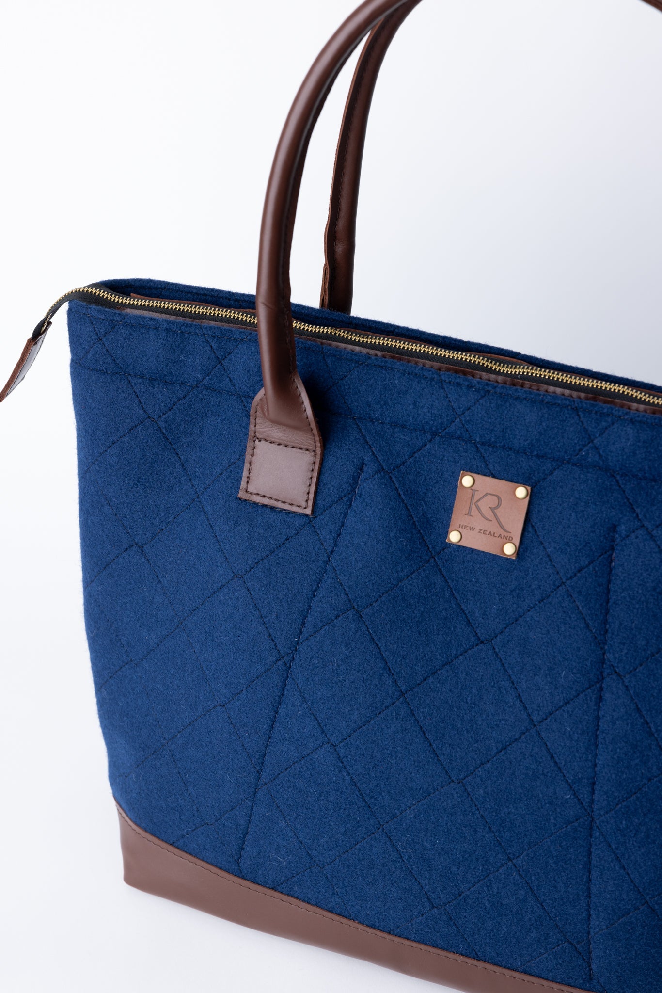 https://cdn.shopify.com/s/files/1/0666/1219/9481/files/KAITUNA_RIDGES25117.jpg?v=1750180573
