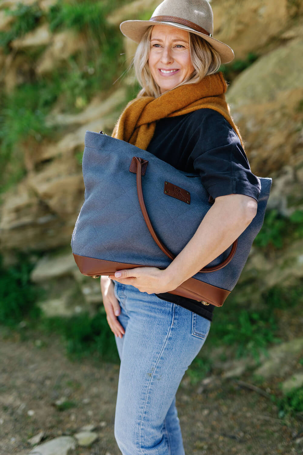 https://cdn.shopify.com/s/files/1/0666/1219/9481/files/Kaituna_ridges_totes_lindie_hawes_photography-117.jpg?v=1763065454