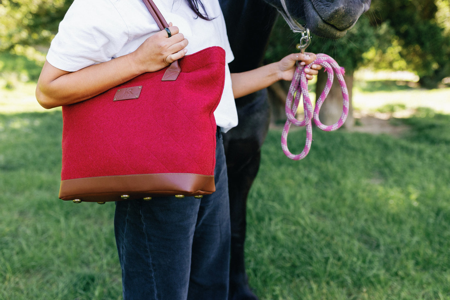 https://cdn.shopify.com/s/files/1/0666/1219/9481/files/Kaituna_ridges_totes_lindie_hawes_photography-36.jpg?v=1763072772