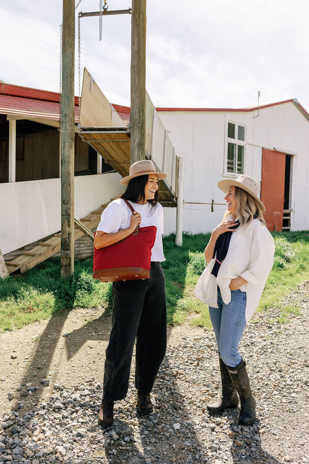 https://cdn.shopify.com/s/files/1/0666/1219/9481/files/Kaituna_ridges_totes_lindie_hawes_photography-8_5be9756c-89fd-4dea-b856-2dbfeec63c67.jpg?v=1763065489