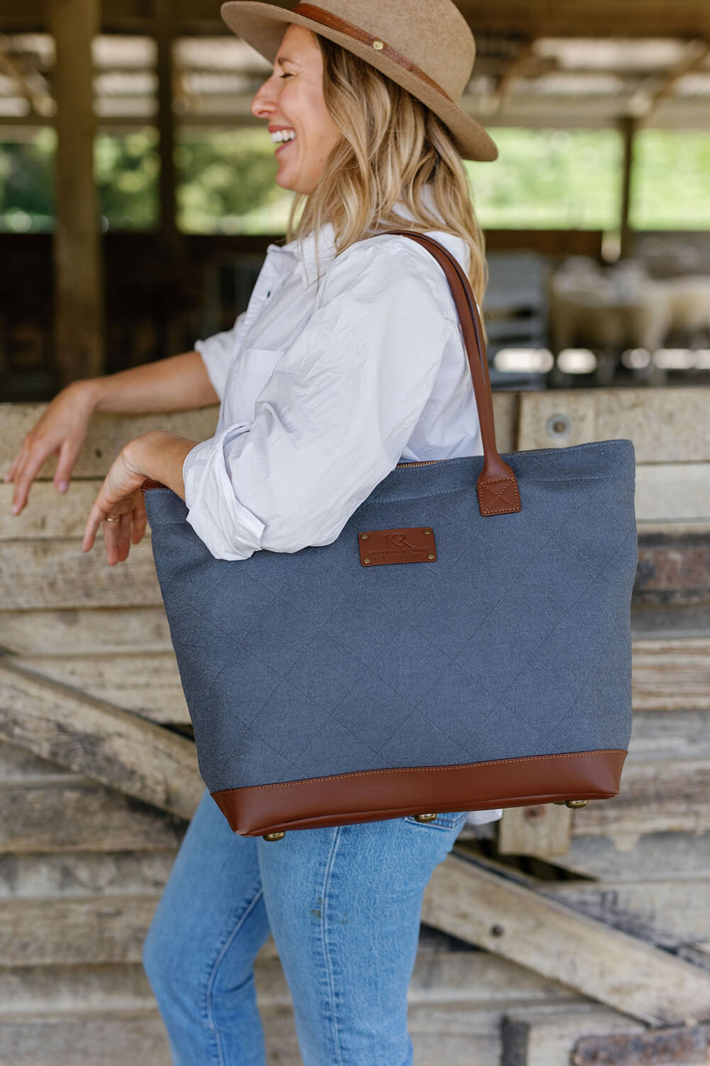 https://cdn.shopify.com/s/files/1/0666/1219/9481/files/Kaituna_ridges_totes_lindie_hawes_photography-94.jpg?v=1763065454