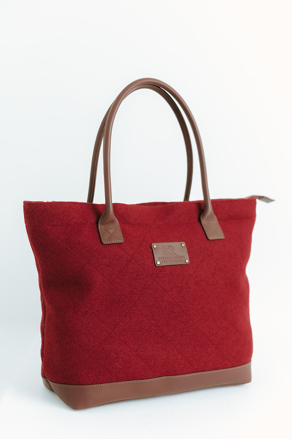 https://cdn.shopify.com/s/files/1/0666/1219/9481/files/November21_2025_Kaituna_Ridges_Tote_Studio_0031.jpg?v=1764884039