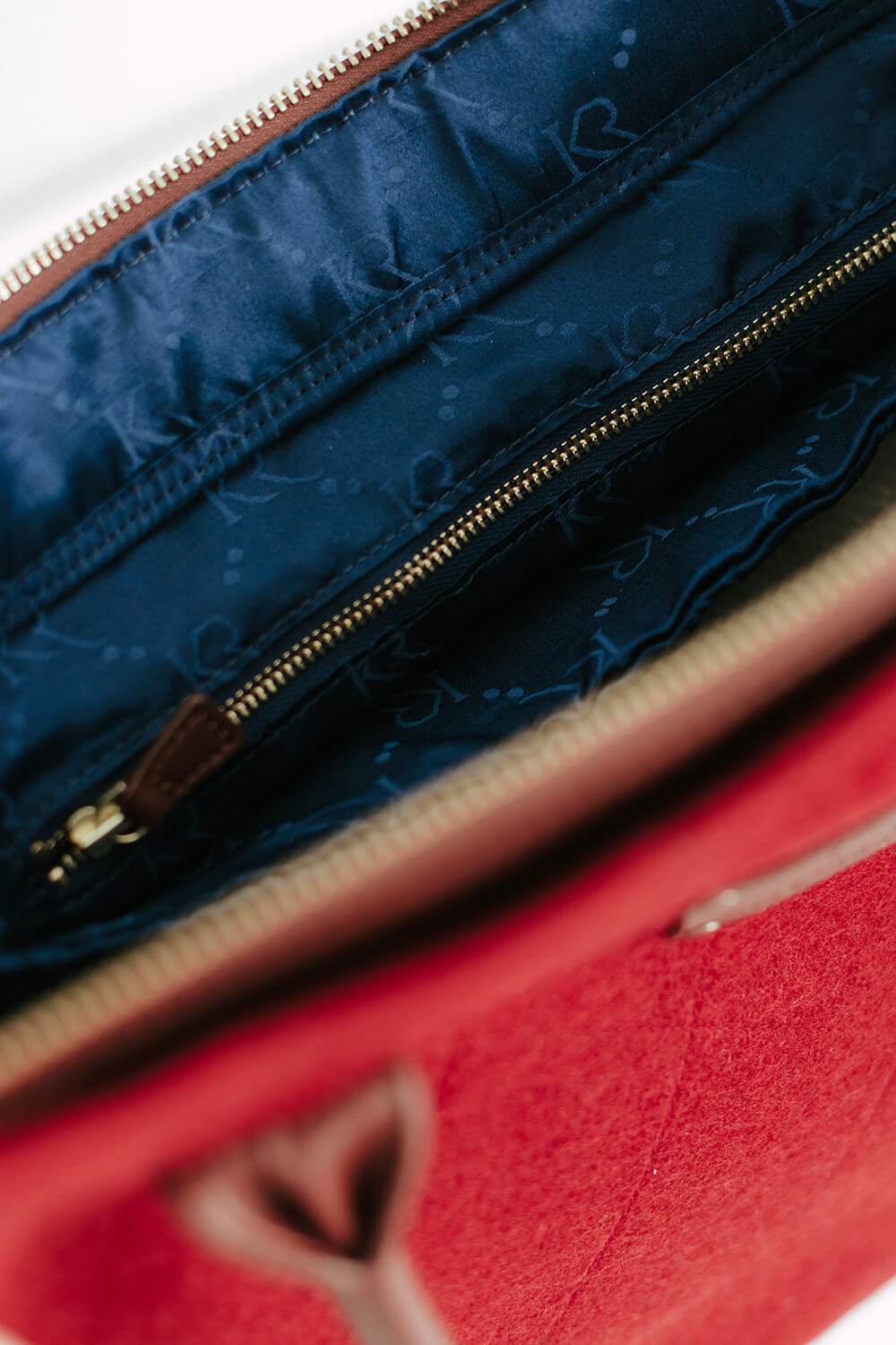 https://cdn.shopify.com/s/files/1/0666/1219/9481/files/November21_2025_Kaituna_Ridges_Tote_Studio_0047.jpg?v=1764884007
