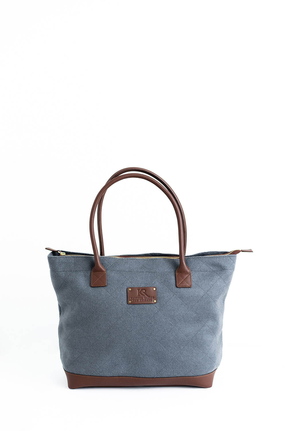 https://cdn.shopify.com/s/files/1/0666/1219/9481/files/November21_2025_Kaituna_Ridges_Tote_Studio_0048.jpg?v=1764884039