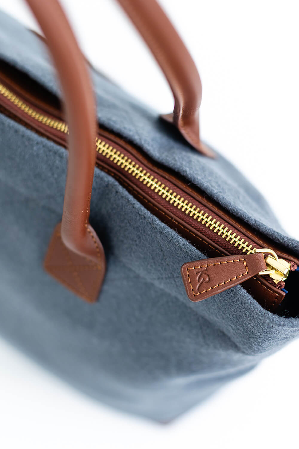 https://cdn.shopify.com/s/files/1/0666/1219/9481/files/November21_2025_Kaituna_Ridges_Tote_Studio_0062.jpg?v=1764884039