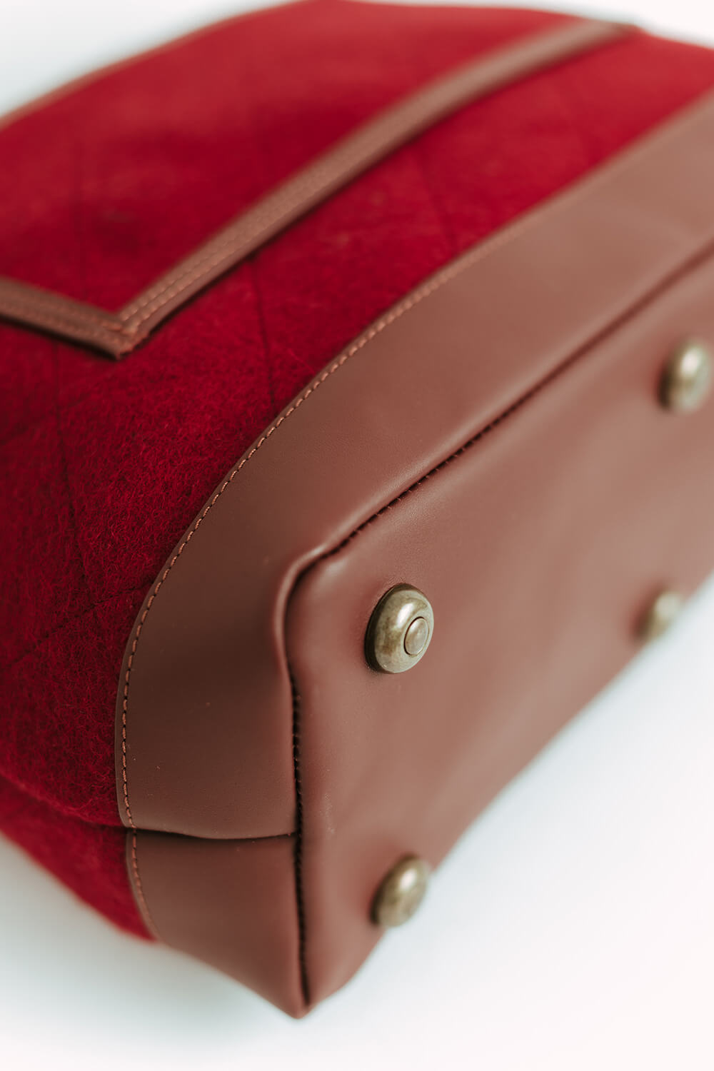 https://cdn.shopify.com/s/files/1/0666/1219/9481/files/November21_2025_Kaituna_Ridges_Tote_Studio_0082.jpg?v=1764884174