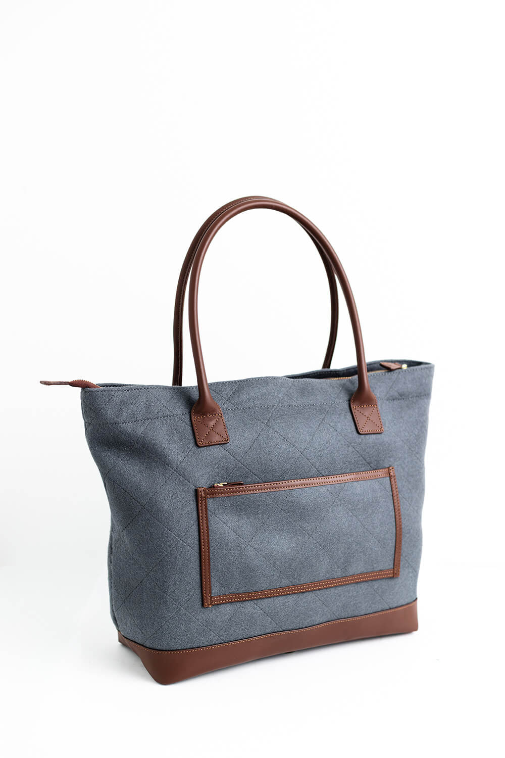 https://cdn.shopify.com/s/files/1/0666/1219/9481/files/November28_2025_Kaituna_Ridges_Tote_Studio_0106.jpg?v=1764884174