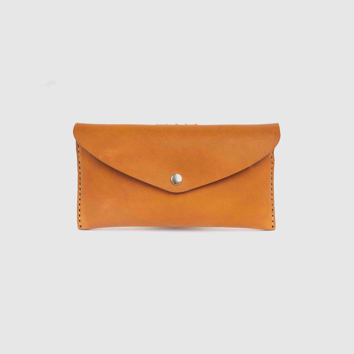 https://cdn.shopify.com/s/files/1/0746/9767/0945/files/ToolPouchCognac1_141436ed-f536-43a0-82e5-7db849245bad.jpg?v=1699350993