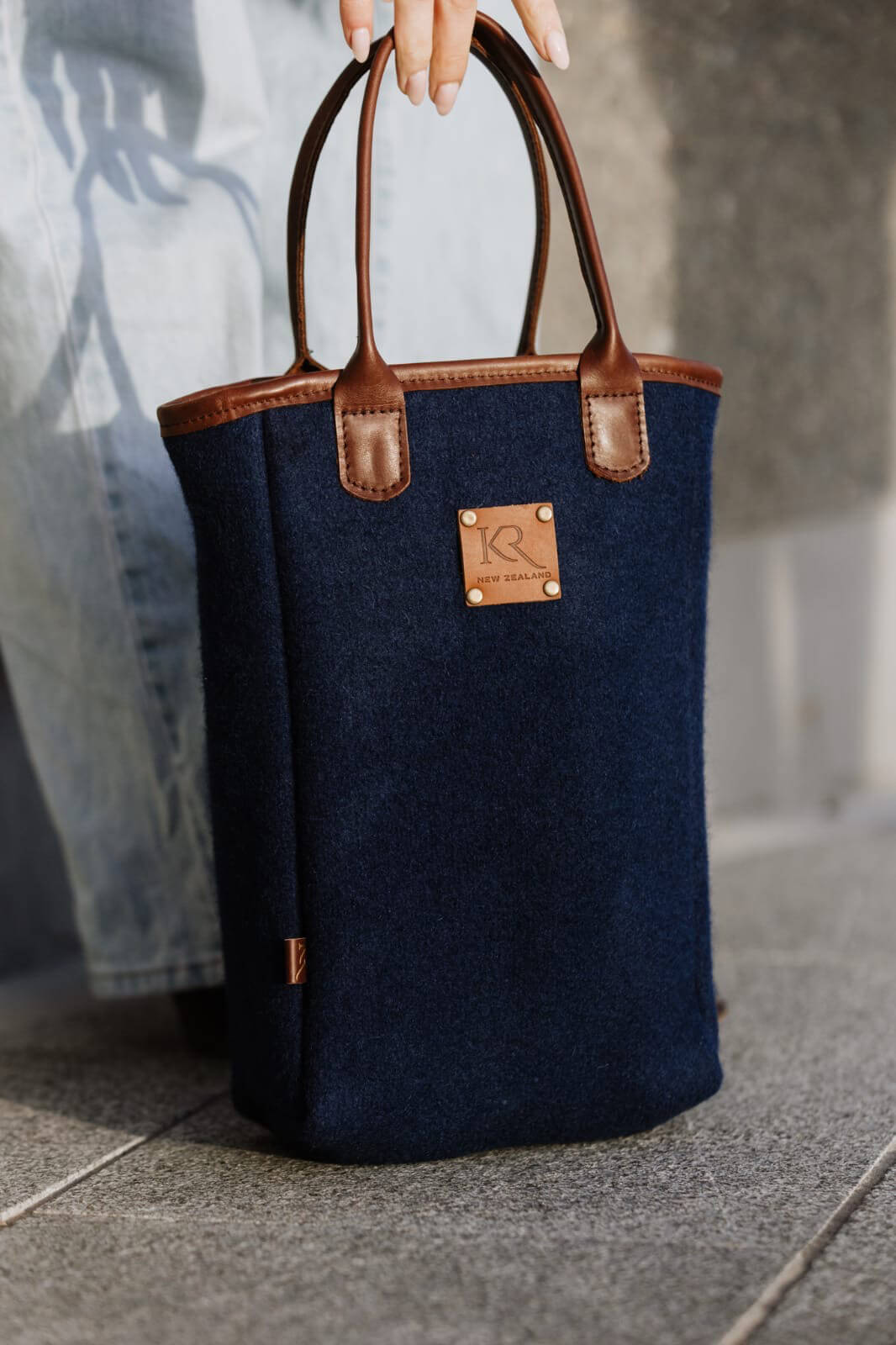 https://cdn.shopify.com/s/files/1/0666/1219/9481/files/bef31c33-279d-4bc1-8fc7-7d9e5508ce7b_1.jpg?v=1764015711