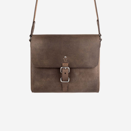 https://cdn.shopify.com/s/files/1/0746/9767/0945/products/the-loyal-workshop-Companion-Satchel6.jpg?v=1683082971