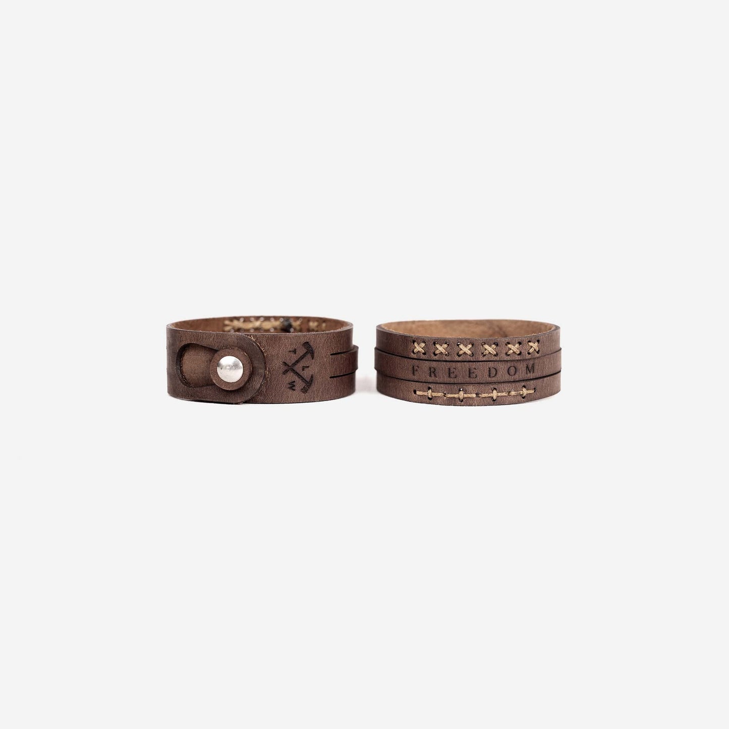 https://cdn.shopify.com/s/files/1/0746/9767/0945/products/the-loyal-workshop-Wristbands3.jpg?v=1683082876