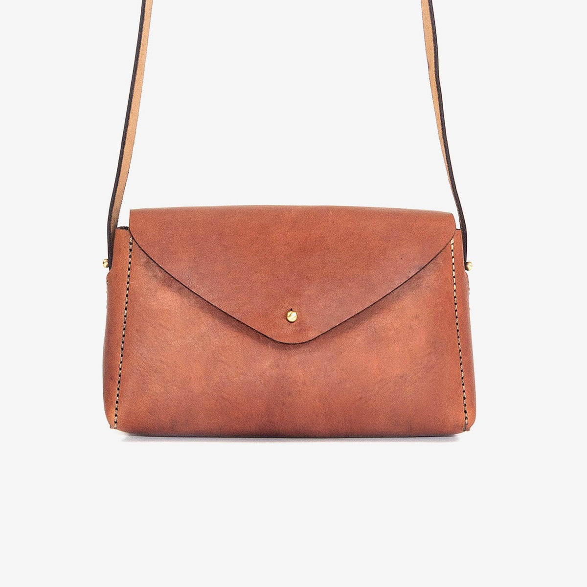 https://cdn.shopify.com/s/files/1/0746/9767/0945/products/the-loyal-workshop-ethical-leather-Dorthy-mini-05.jpg?v=1683082955