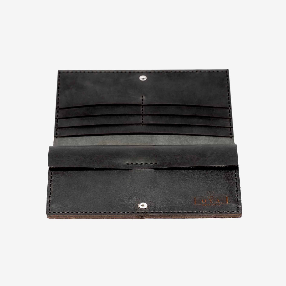 https://cdn.shopify.com/s/files/1/0746/9767/0945/products/the-loyal-workshop-the-alongsider-wallet-Black-04.jpg?v=1683082781