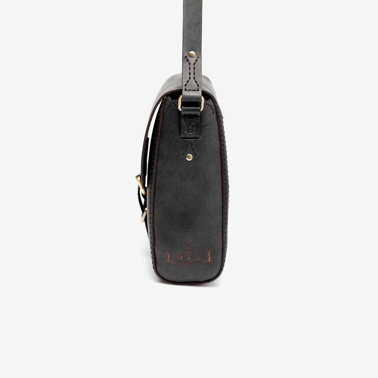 https://cdn.shopify.com/s/files/1/0746/9767/0945/products/the-loyal-workshop-the-companion-satchel-black-03.jpg?v=1717578811